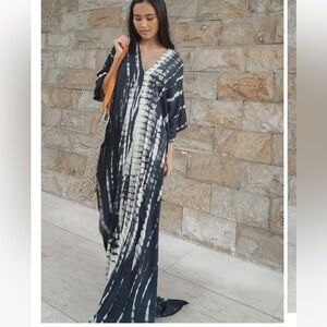 EUC - Black and White Tie-Dye Maxi KAFTAN Dress